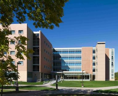 U of WI-Whitewater, Starin Hall - accessible, green design